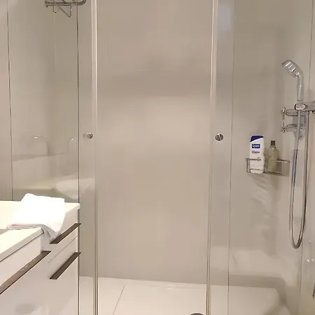 Apartamento Com Excelente Vista Mar *